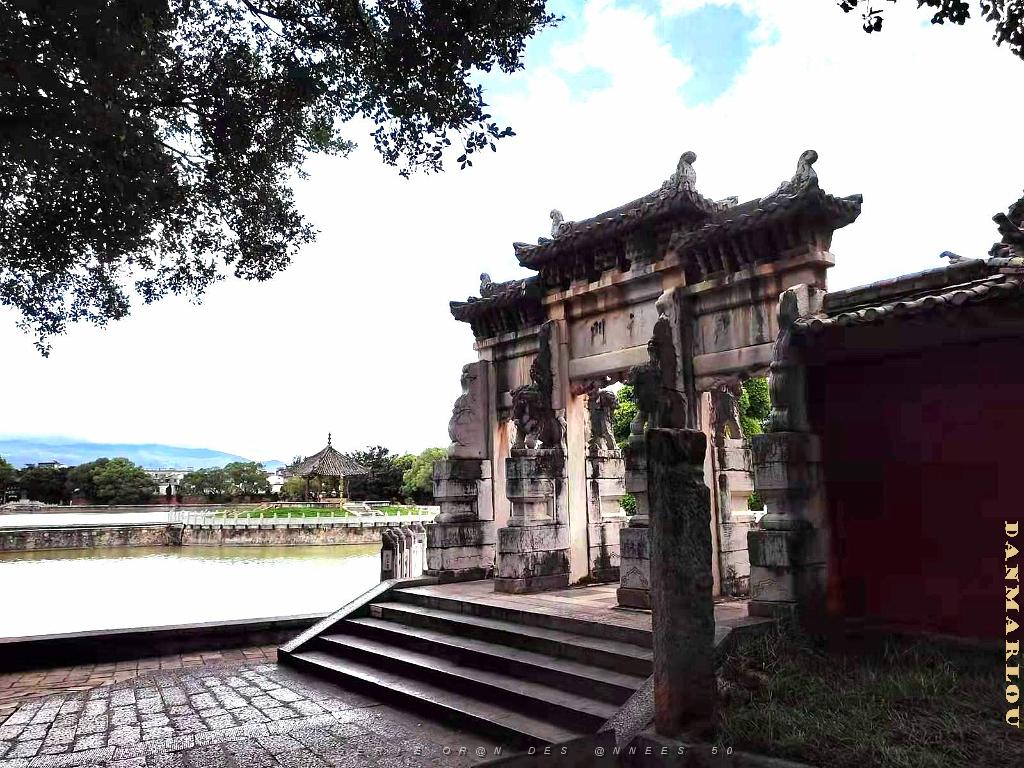 JIUNSHUI TEMPLE DE CONFUCIUS (59).jpg